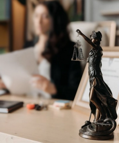 Dra. Stefane Brito, advogada trabalhista e previdenciária em Macapá